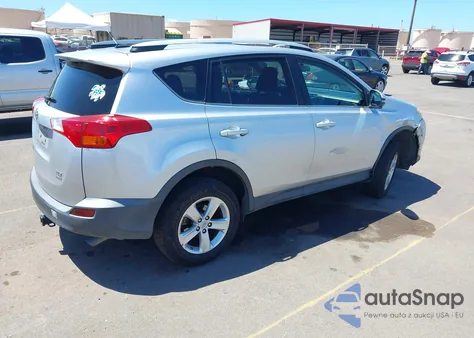 2014 Toyota Rav4 Xle z USA, uszkodzony, nr VIN 2T3RFREV3EW147625